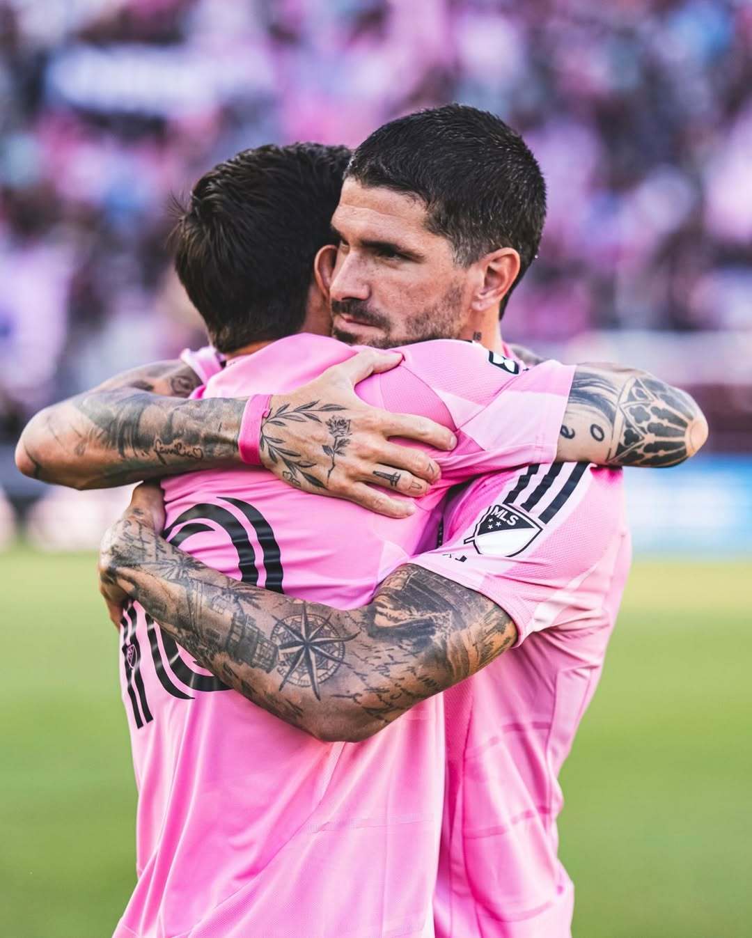 阿贾克斯vs费耶诺德中断 阿贾克斯vs费耶诺德中断